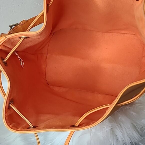 💯Authentic Preloved Louis Vuitton Handbag 🍀 - Picture 11 of 16